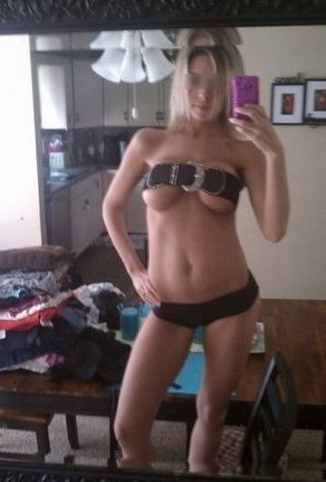 Blonde cherche homme pour plan cul candaulisme
