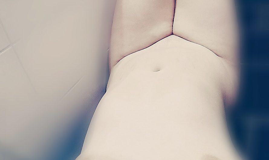 Belle blonde adultère veut une sexfriend du 06