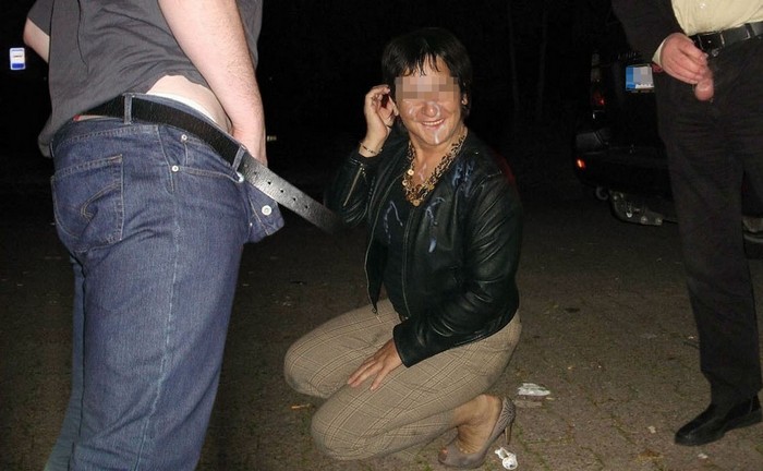 Follement excitée, cherche à réaliser ses envies de dogging (68)